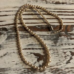 Vintage Faux Pearl Necklace 17” Made in Japan Graduated design
